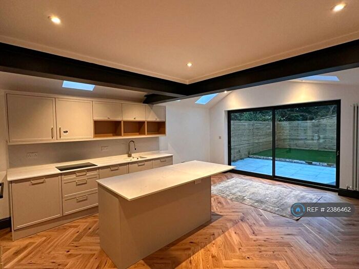 2 Bedroom Flat To Rent In Ringwood Road, London, E17