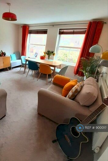 3 Bedroom Flat To Rent In Bramley Copse, Long Ashton, Bristol, BS41