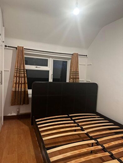 3 Bedroom Semi-detached House To Rent In Hampden Road, Harrow, HA3