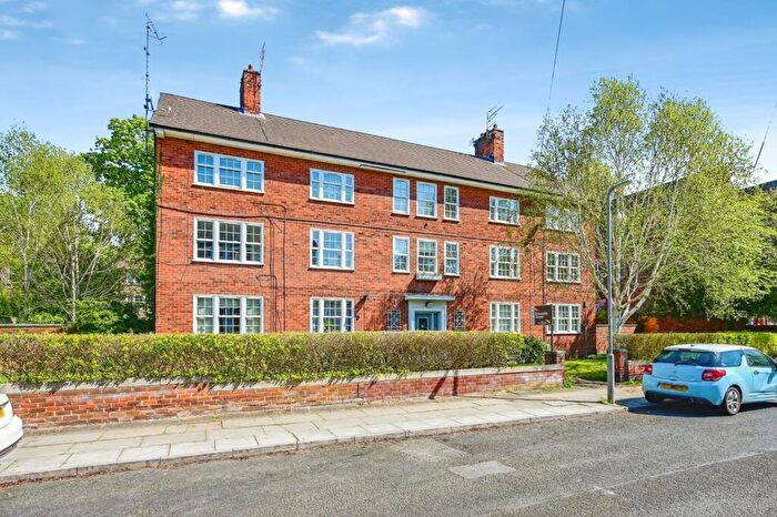 3 Bedroom Flat For Sale In Bertram Road, Liverpool, Merseyside, L17