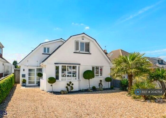 4 Bedroom Detached House To Rent In Gorsehill Road, Poole, BH15