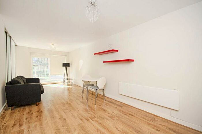 1 Bedroom Flat To Rent In Boulevard Drive, Colindale, London, NW9