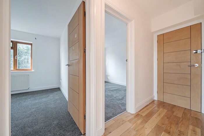2 Bedroom Flat To Rent In Mayplace Road East, Bexleyheath, DA7