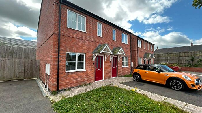 2 Bedroom House To Rent In Lathkill Drive, Ashbourne, DE6