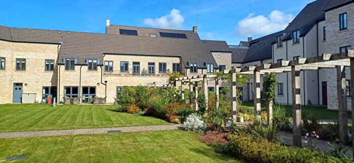 1 Bedroom Flat For Sale In Trinity Road, Chipping Norton, OX7