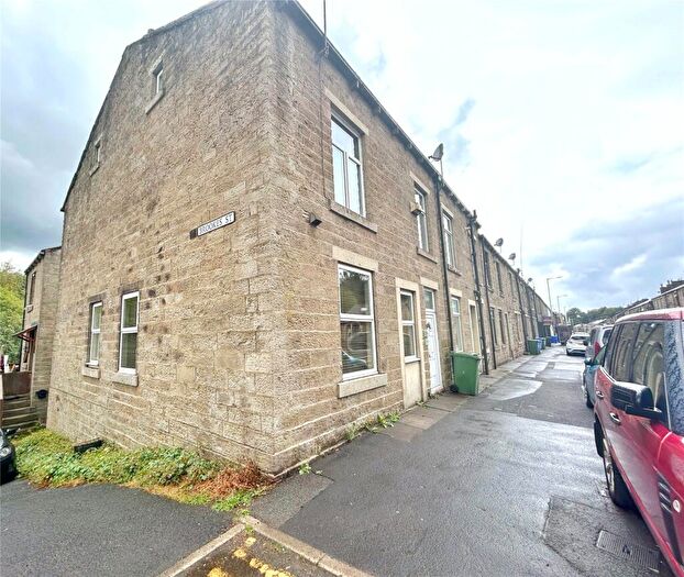 3 Bedroom Apartment For Sale In Newchurch Road, Stacksteads, Rossendale, OL13