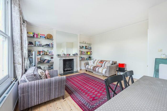 2 Bedroom Flat To Rent In Mattock Lane, London, W5