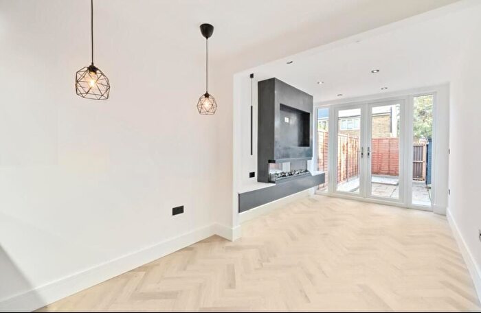 3 Bedroom Terraced House To Rent In Hevelius Close, London, SE10