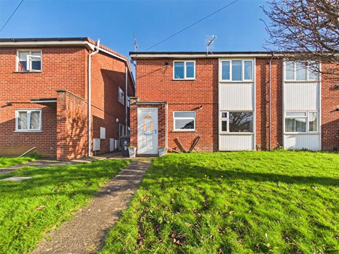 2 Bedroom Apartment To Rent In Southfield Road, Gloucester, Gloucestershire, GL4