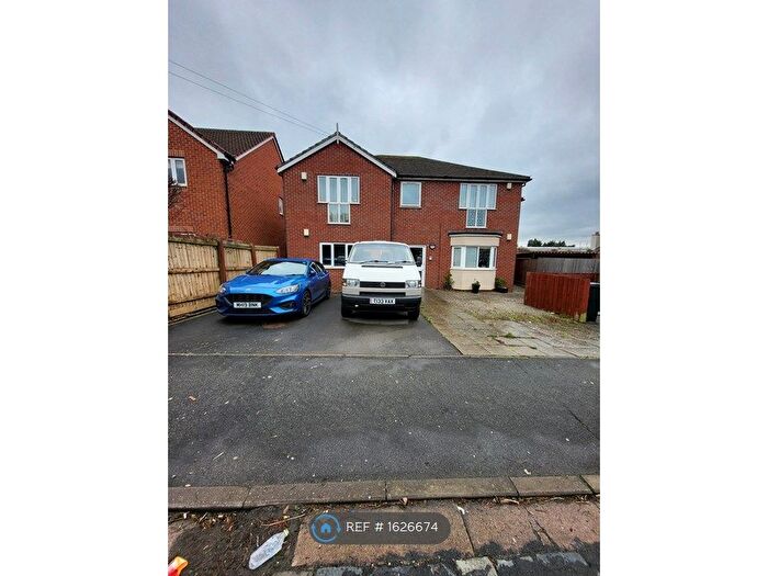 2 Bedroom Flat To Rent In Petherton Court, Bristol, BS14