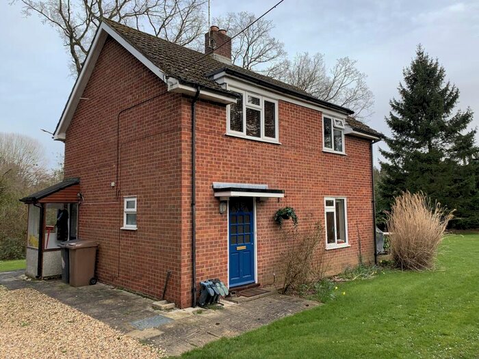 3 Bedroom Detached House To Rent In Salisbury Road, Sherfield English, Romsey, SO51