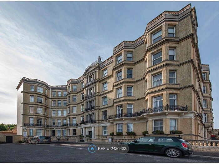 1 Bedroom Flat To Rent In Grand Avenue Mansions, Hove, BN3