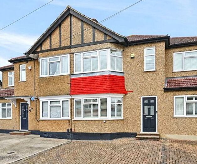 3 Bedroom Terraced House For Sale In Chudleigh Way, Ruislip, HA4