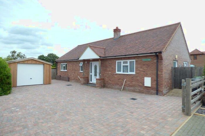 3 Bedroom Detached Bungalow To Rent In Houghton Conquest, MK45