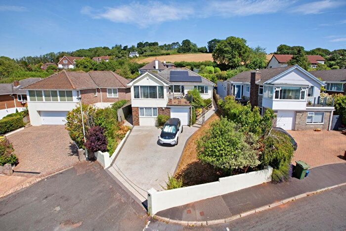 3 Bedroom Bungalow For Sale In Larch Close, Teignmouth, TQ14
