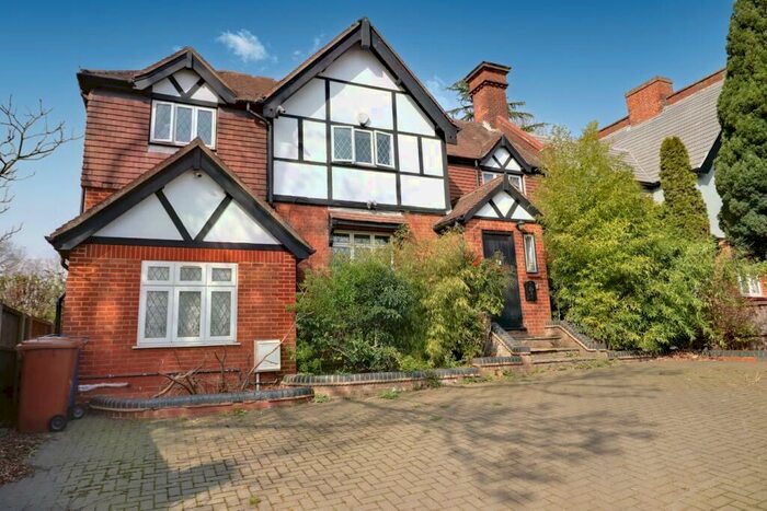 5 Bedroom Detached House To Rent In Uxbridge Road, Harrow, HA3
