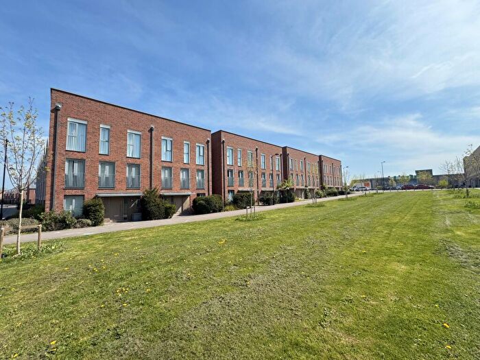 4 Bedroom House To Rent In Renard Way, Trumpington, Cambridge, CB2