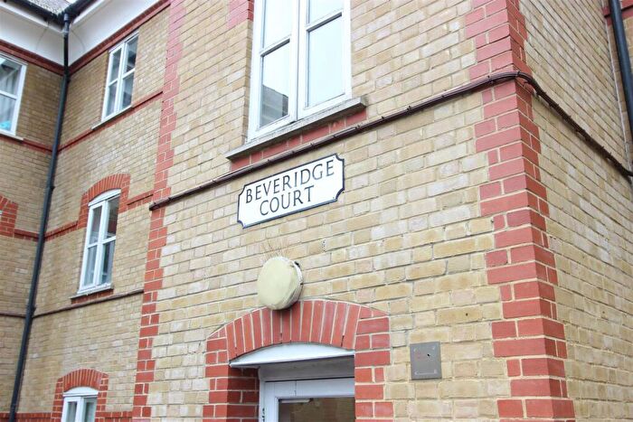 2 Bedroom Flat To Rent In Beveridge Court, Pennington Drive, London, N21