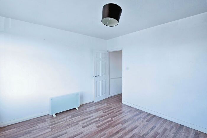 Studio For Sale In Southchurch Road, Southend-On-Sea, Essex, SS1