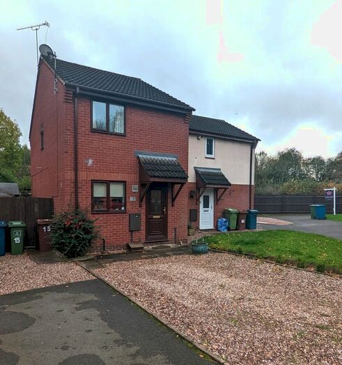 3 Bedroom Semi-Detached House To Rent In Easby Close, Stafford, ST17