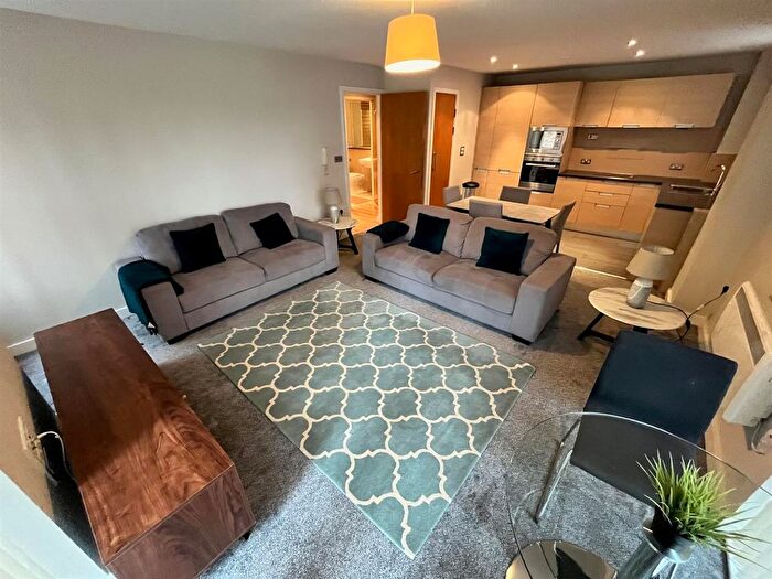 2 Bedroom Flat To Rent In Masson Place, Hornbeam Way, Green Quarter, M4