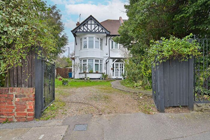 4 Bedroom Semi Detached House For Sale In Roxborough Avenue, Harrow On The Hill, Harrow, HA1
