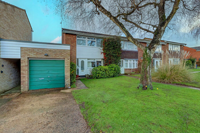 3 Bedroom End Of Terrace House For Sale In Wellfield, Hazlemere, High Wycombe, Buckinghamshire, HP15