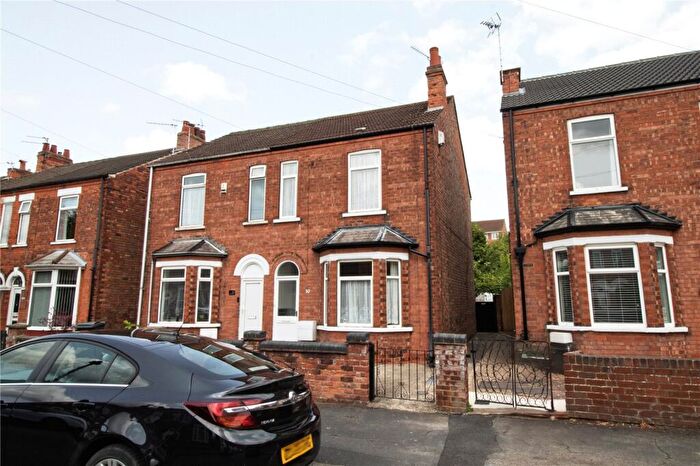 2 Bedroom Semi-Detached House For Sale In Arthur Road, Gainsborough, Lincolnshire, DN21