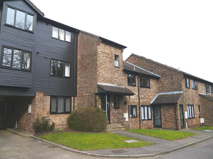 2 Bedroom Apartment To Rent In Newlands, Old Hertford Road, AL9