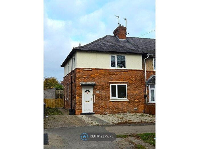 4 Bedroom End Of Terrace House To Rent In Fifth Avenue, York, YO31