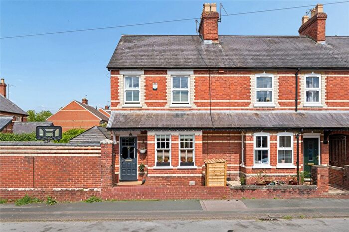 3 Bedroom End Terrace House For Sale In Grange Road, Henley-On-Thames, Oxfordshire, RG9