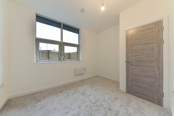 2 Bedroom Apartment To Rent In Bayard Appartments, Broadway, PE1