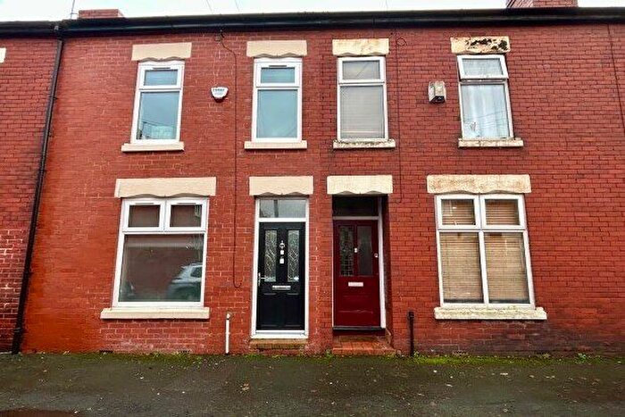 4 Bedroom Property To Rent In Kathleen Grove, Manchester, M14