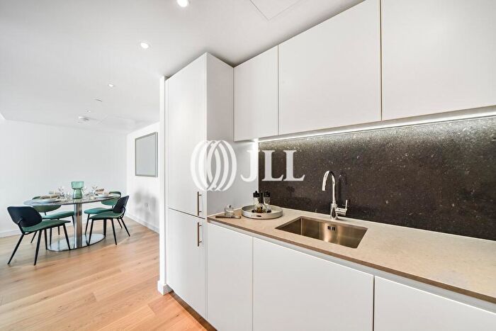 1 Bedroom Flat For Sale In Landmark Pinnacle, Marsh Wall, E14