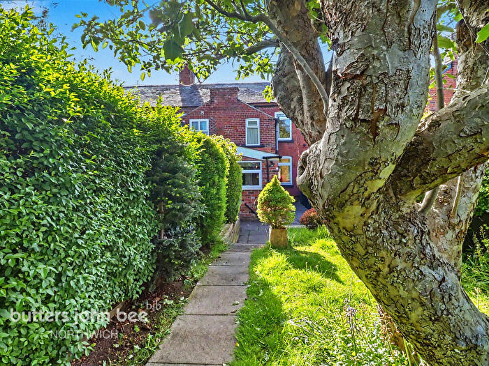 2 Bedroom End Of Terrace House For Sale In London Road, Northwich, CW9
