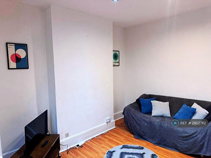 2 Bedroom Flat To Rent In Catford, Catford, SE6