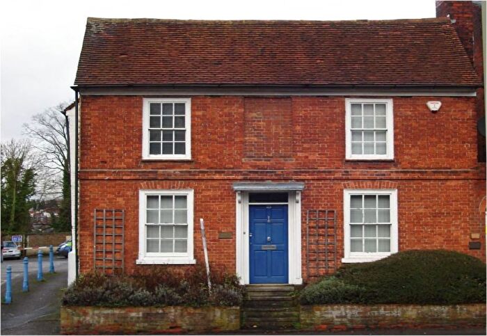 4 Bedroom Detached House For Sale In Winchester Road, Basingstoke, RG21