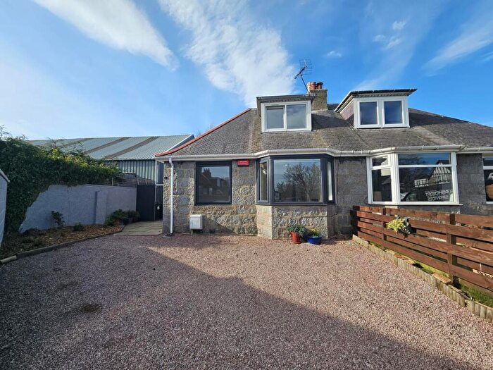 2 Bedroom House To Rent In Ashley Park South, Aberdeen, AB10