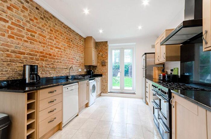 5 Bedroom House To Rent In Wiverton Road, Sydenham, London, SE26