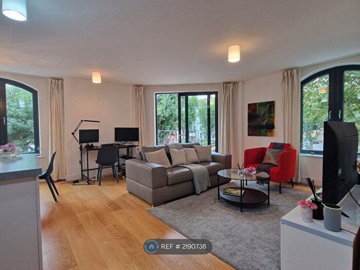 2 Bedroom Flat To Rent In Sugar Lane, London, SE16