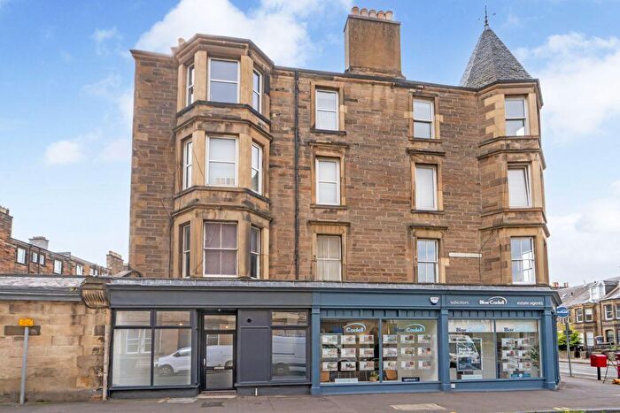2 Bedroom Flat For Sale In Harrison Gardens, Shandon, Edinburgh, EH11
