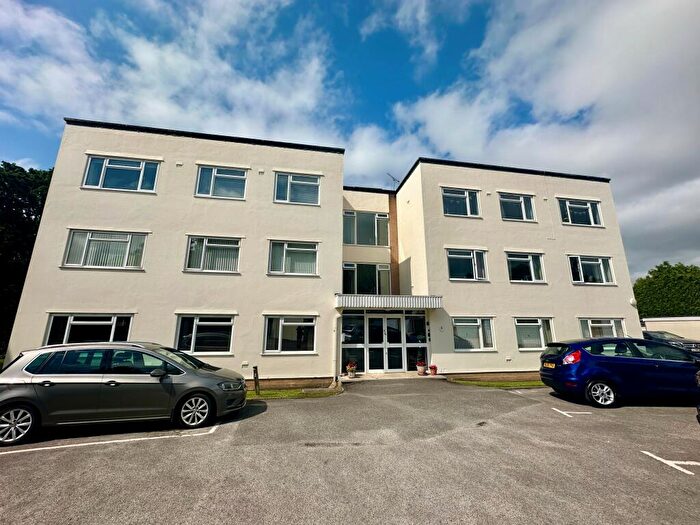 2 Bedroom Flat To Rent In Harraby Green, Broadstone, BH18