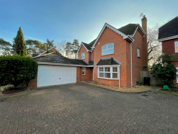 5 Bedroom Detached House To Rent In Night Owls, Greenham, Thatcham, RG19