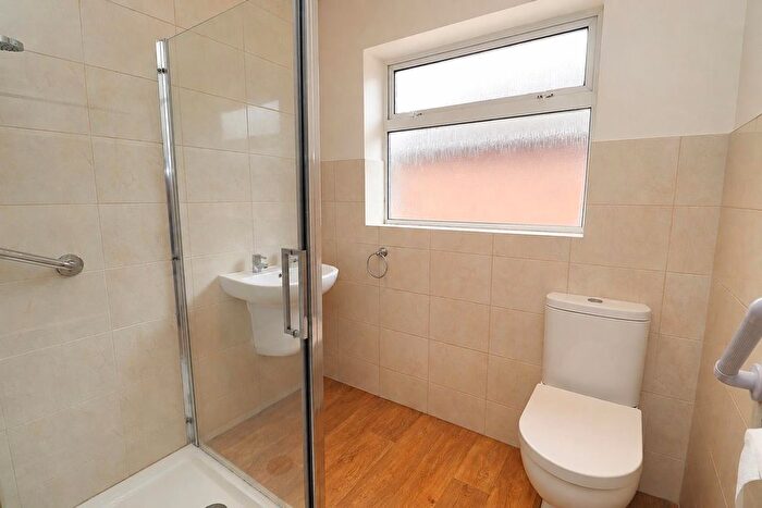 2 Bedroom Detached Bungalow For Sale In Chapelfields, Holme On Spalding Moor, YO43