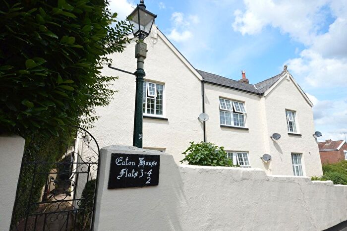 1 Bedroom Flat For Sale In Exwick Hill, Exeter, Devon, EX4