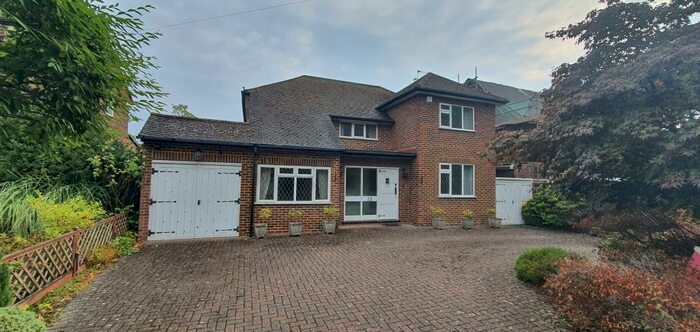 4 Bedroom Detached House To Rent In High Beeches, Gerrards Cross, SL9