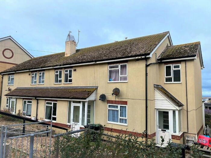 2 Bedroom Flat To Rent In Coronation Road, Portland, DT5