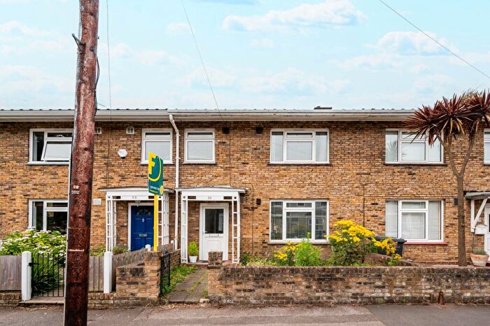 3 Bedroom House To Rent In Blackheath Vale, Blackheath, London, SE3