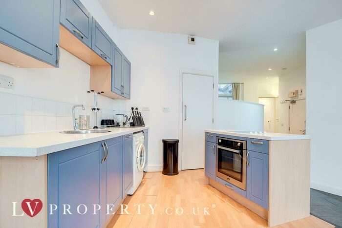 1 Bedroom Apartment To Rent In Sun House, Bennetts Hill, B2