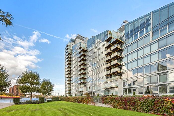 2 Bedroom Apartment For Sale In The Montevetro Building, - Battersea Church Road, SW11